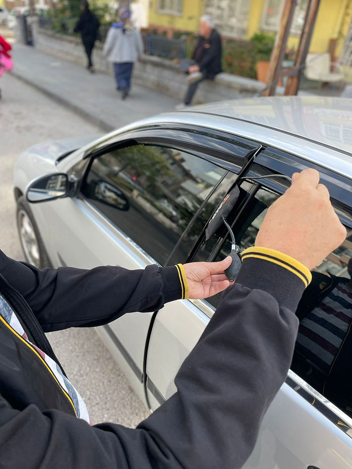 Güçlükonak Oto Kilitçisi